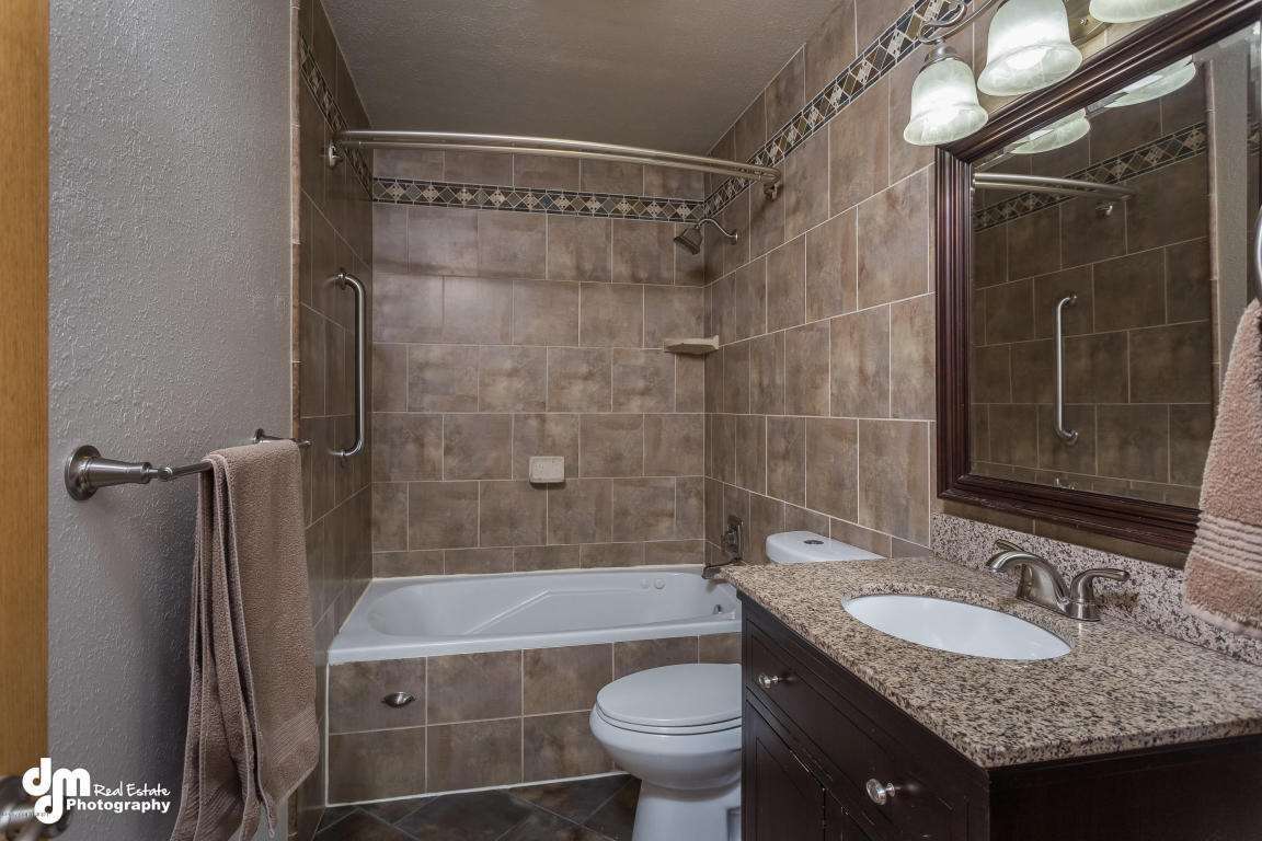 16917 Eleonora St, Eagle River, AK 99577 photo 17