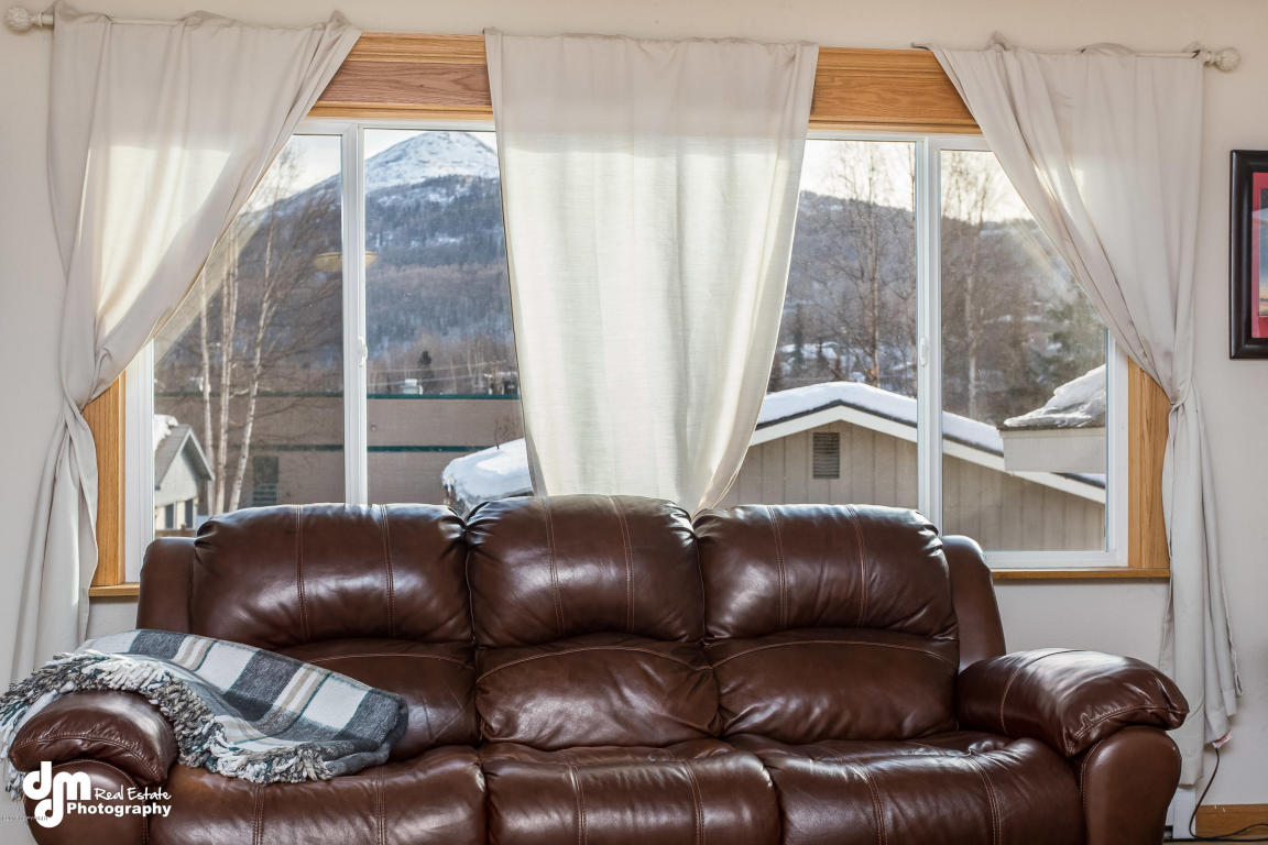 16917 Eleonora St, Eagle River, AK 99577 photo 8