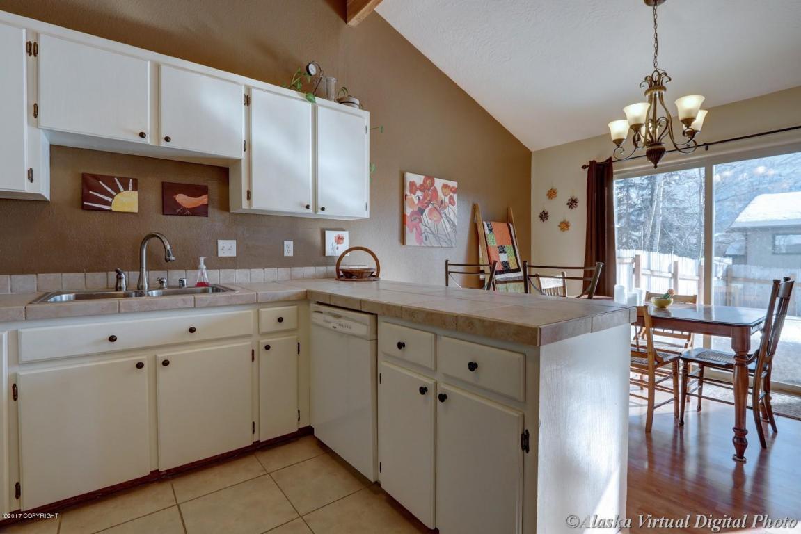 18628 S Lowrie Loop, Eagle River, AK 99577 photo 7
