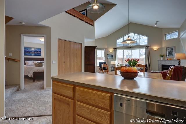 332 Dailey Ave # 4, Anchorage, AK 99515 photo 9