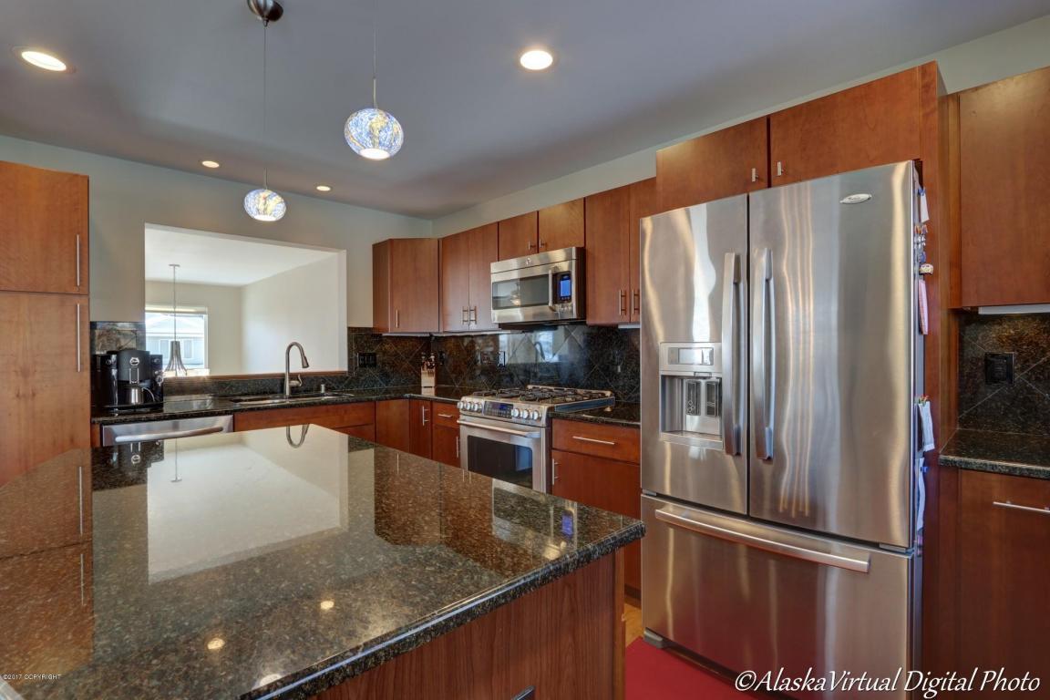 8538 Lassen Cir, Eagle River, AK 99577 photo 13