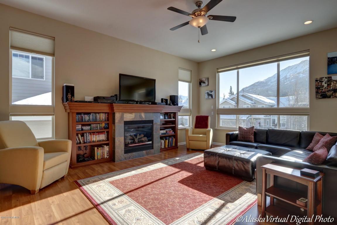 8538 Lassen Cir, Eagle River, AK 99577 photo 4