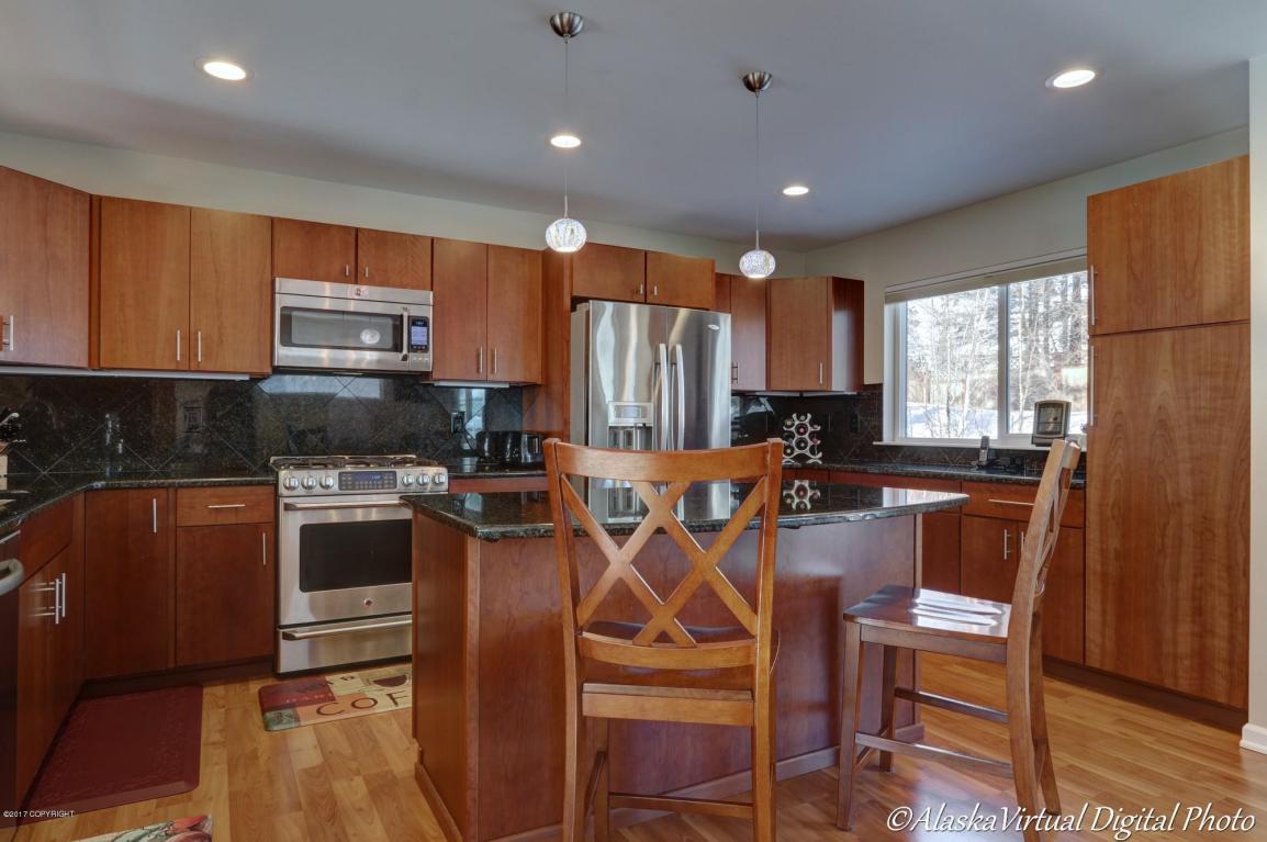 8538 Lassen Cir, Eagle River, AK 99577 photo 11