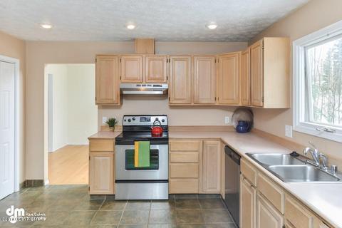 18636 Talarik Dr, Eagle River, AK 99577 photo 6