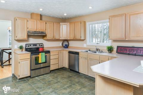 18636 Talarik Dr, Eagle River, AK 99577 photo 4