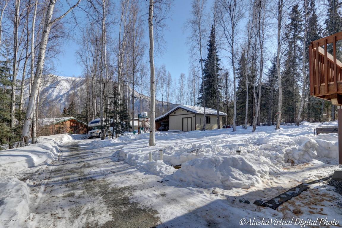 21751 Sheltering Spruce Loop, Chugiak, AK 99567 photo 4