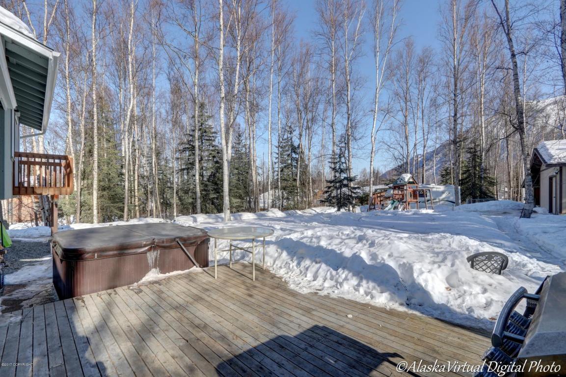 21751 Sheltering Spruce Loop, Chugiak, AK 99567 photo 8