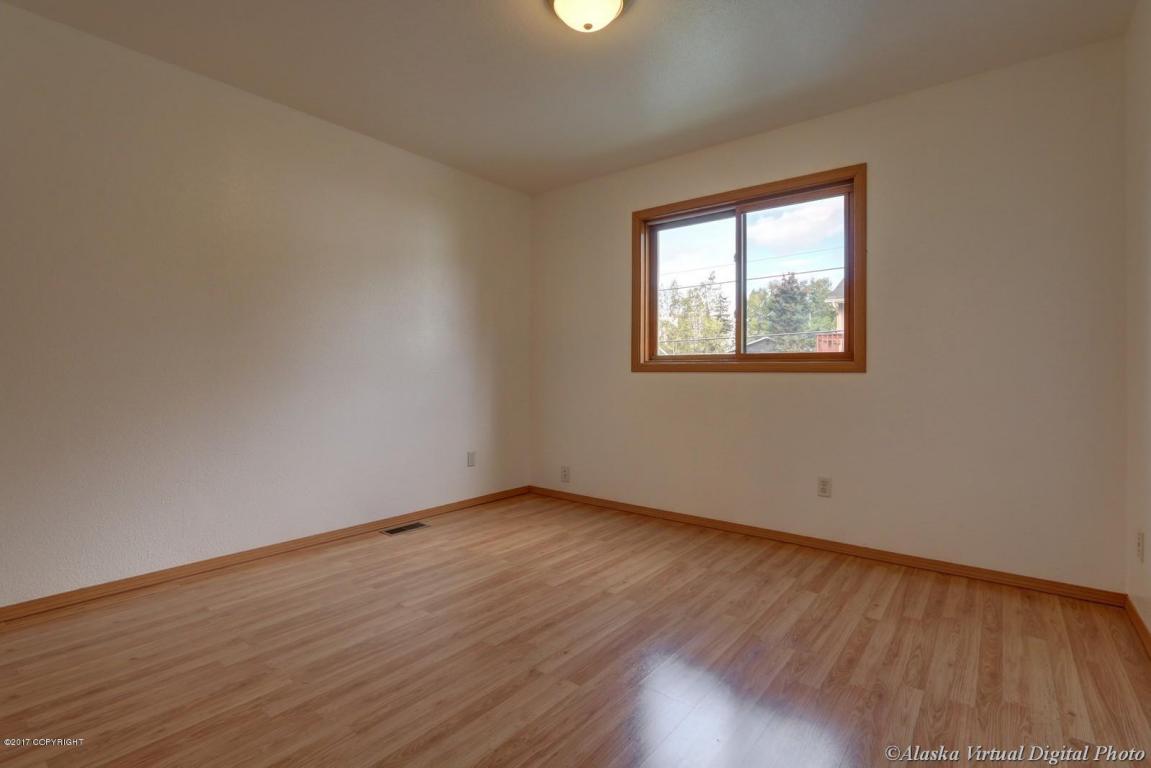 8620 Cross Pointe Loop, Anchorage, AK 99504 photo 18