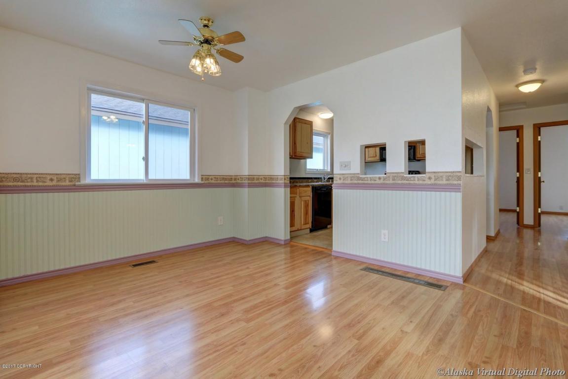 8620 Cross Pointe Loop, Anchorage, AK 99504 photo 11