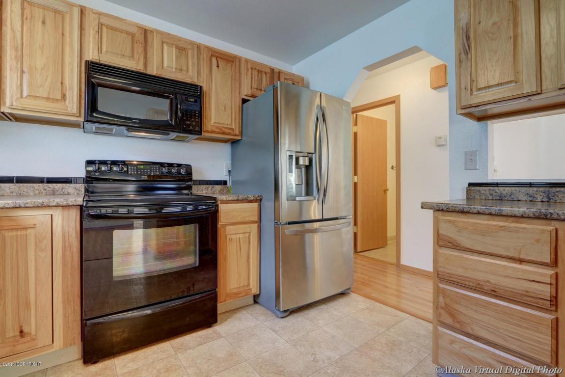 8620 Cross Pointe Loop, Anchorage, AK 99504 photo 15