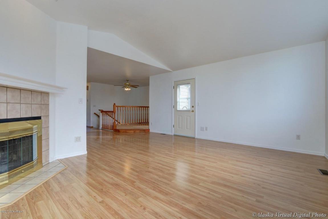 8620 Cross Pointe Loop, Anchorage, AK 99504 photo 9