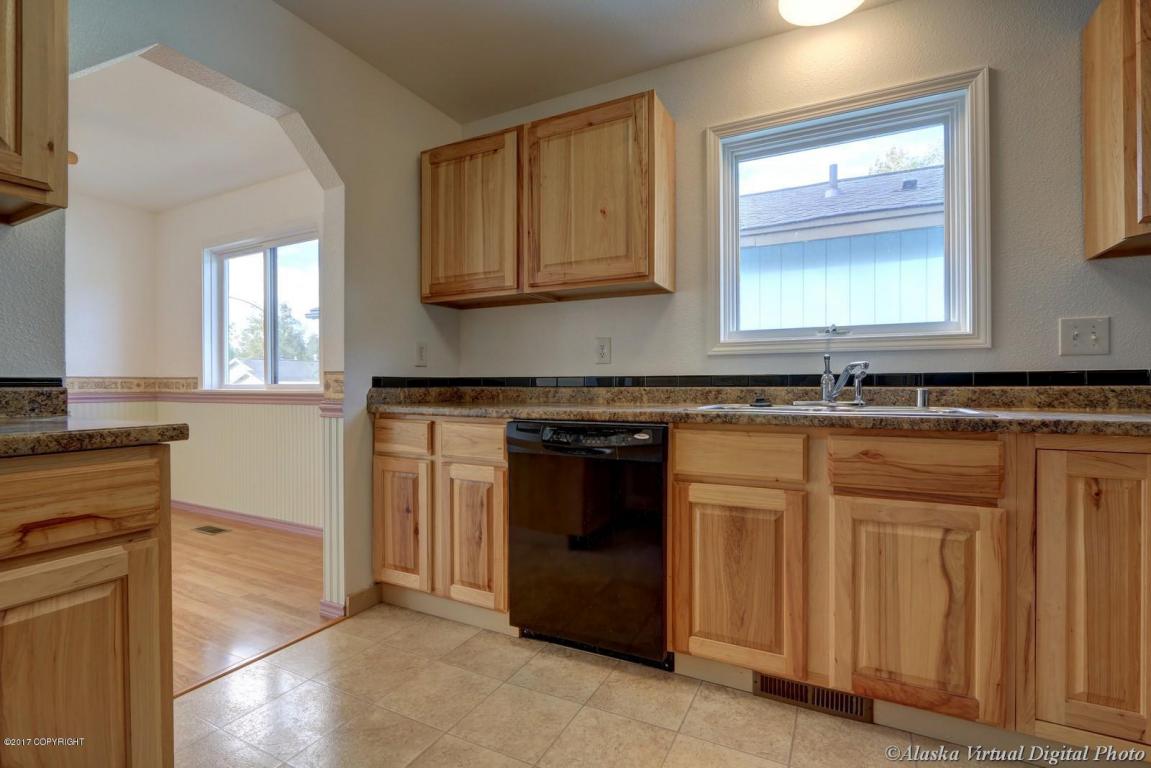 8620 Cross Pointe Loop, Anchorage, AK 99504 photo 16