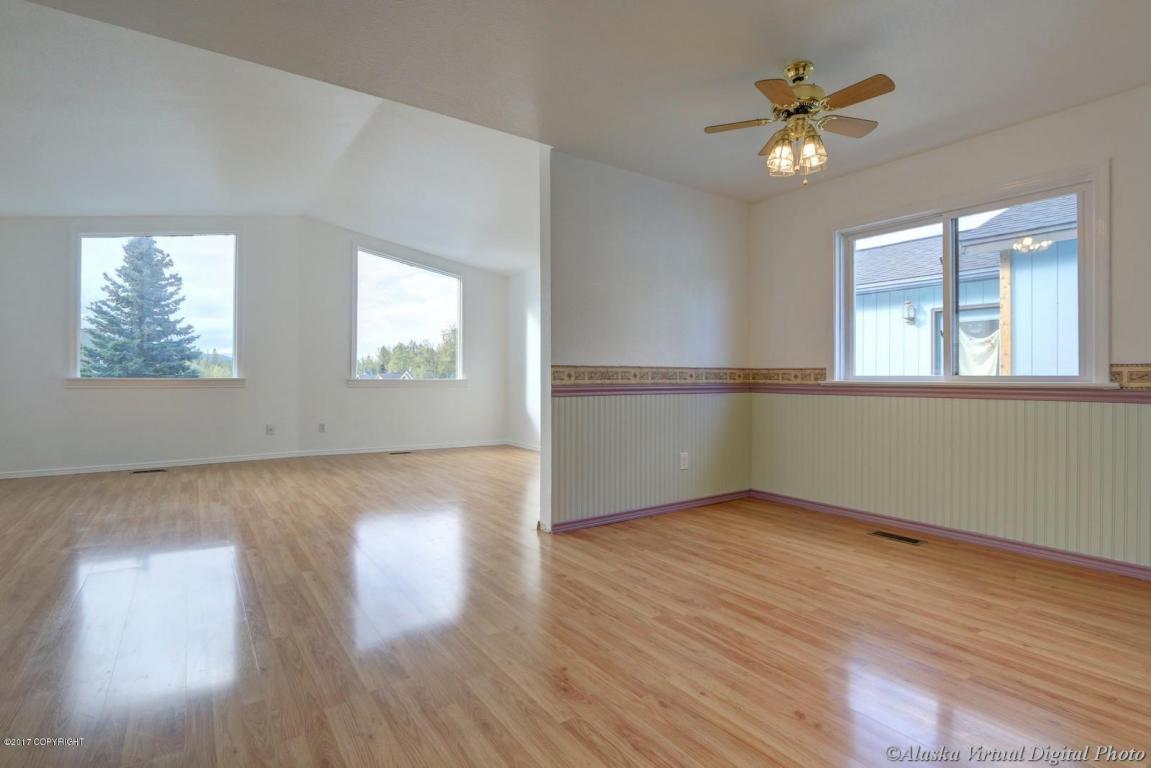 8620 Cross Pointe Loop, Anchorage, AK 99504 photo 6