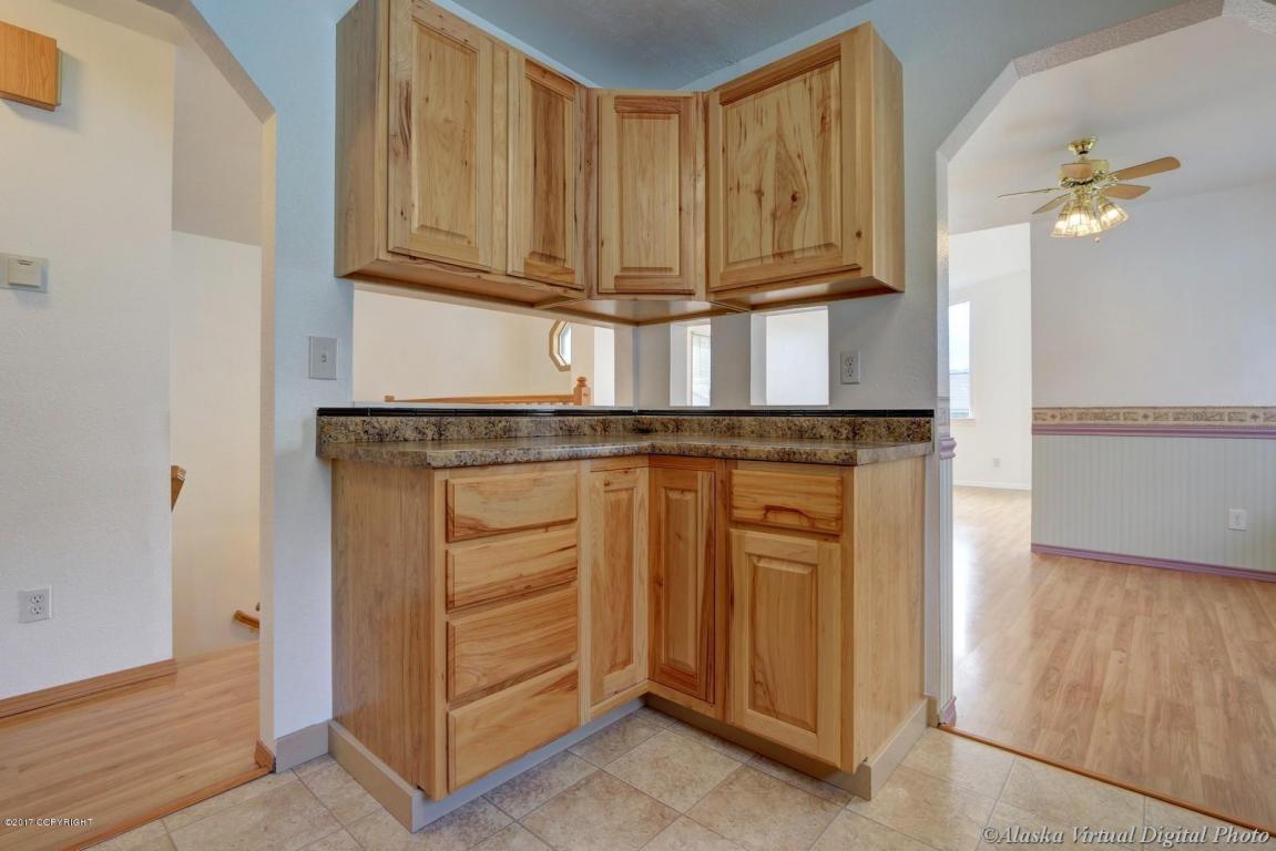 8620 Cross Pointe Loop, Anchorage, AK 99504 photo 13