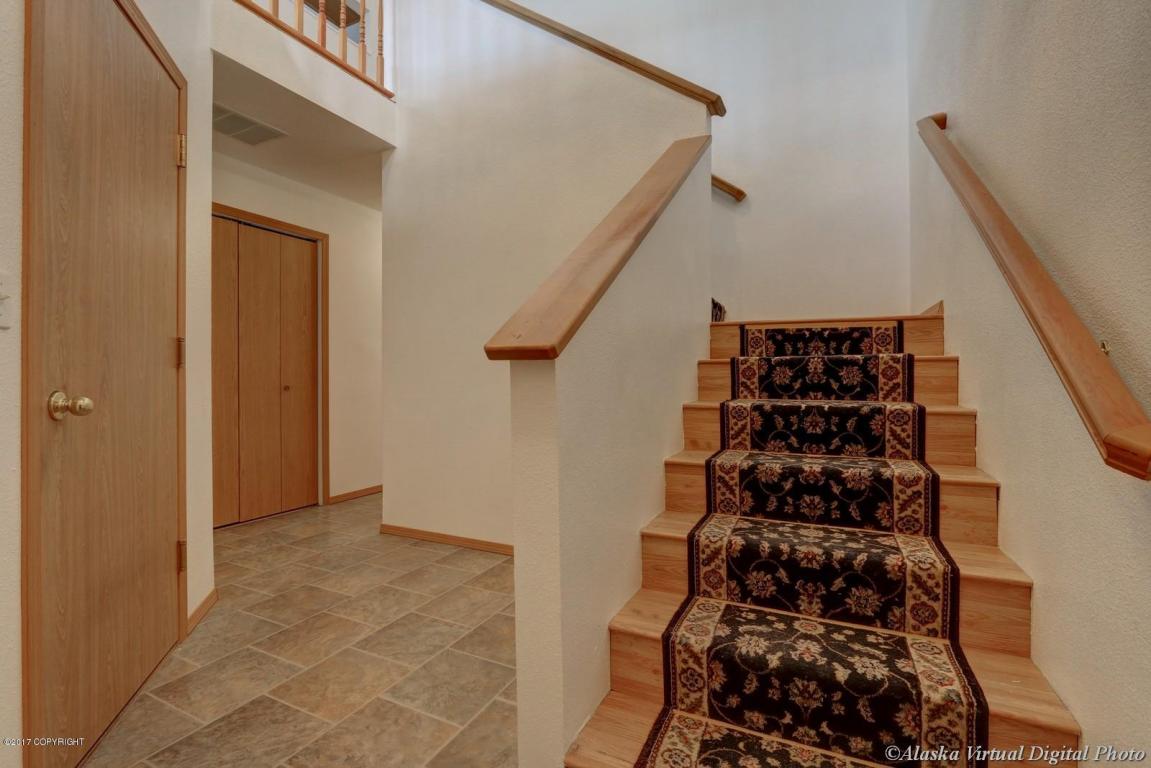 8620 Cross Pointe Loop, Anchorage, AK 99504 photo 4