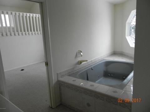 10381 Tree Top Ln, Anchorage, AK 99507 photo 13