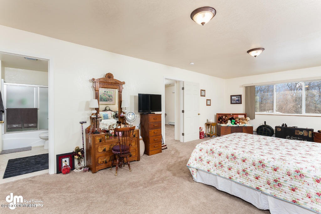 33053 Cumulus Dr, Eagle River, AK 99577 photo 17
