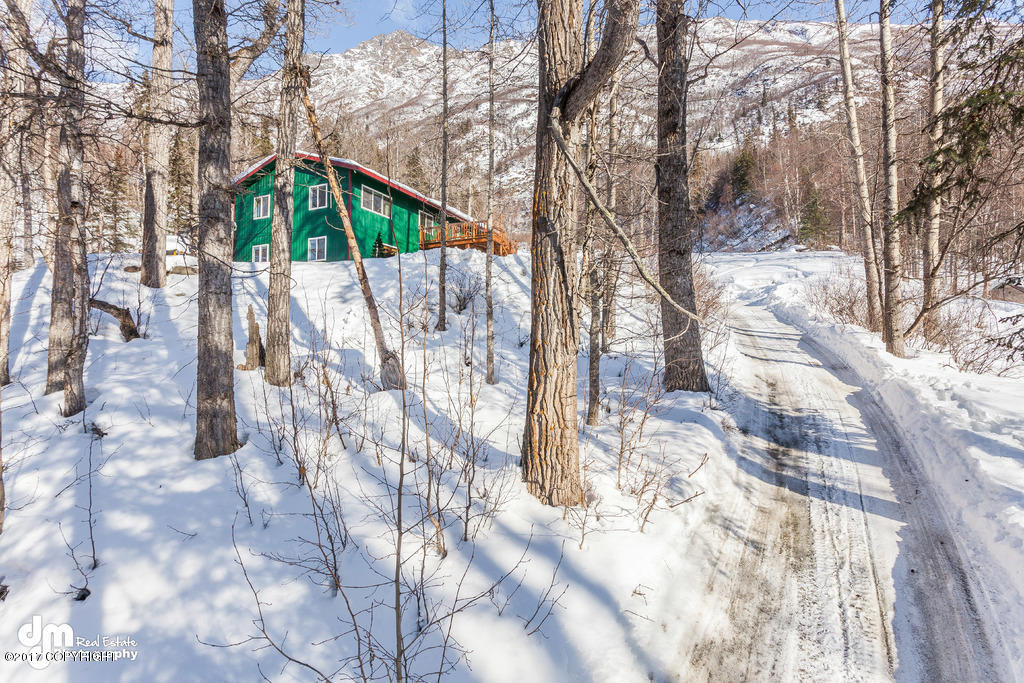 33053 Cumulus Dr, Eagle River, AK 99577 photo 5