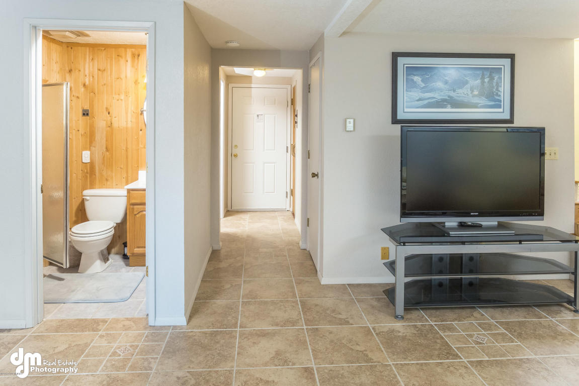 6730 Round Tree Dr, Anchorage, AK 99507 photo 31