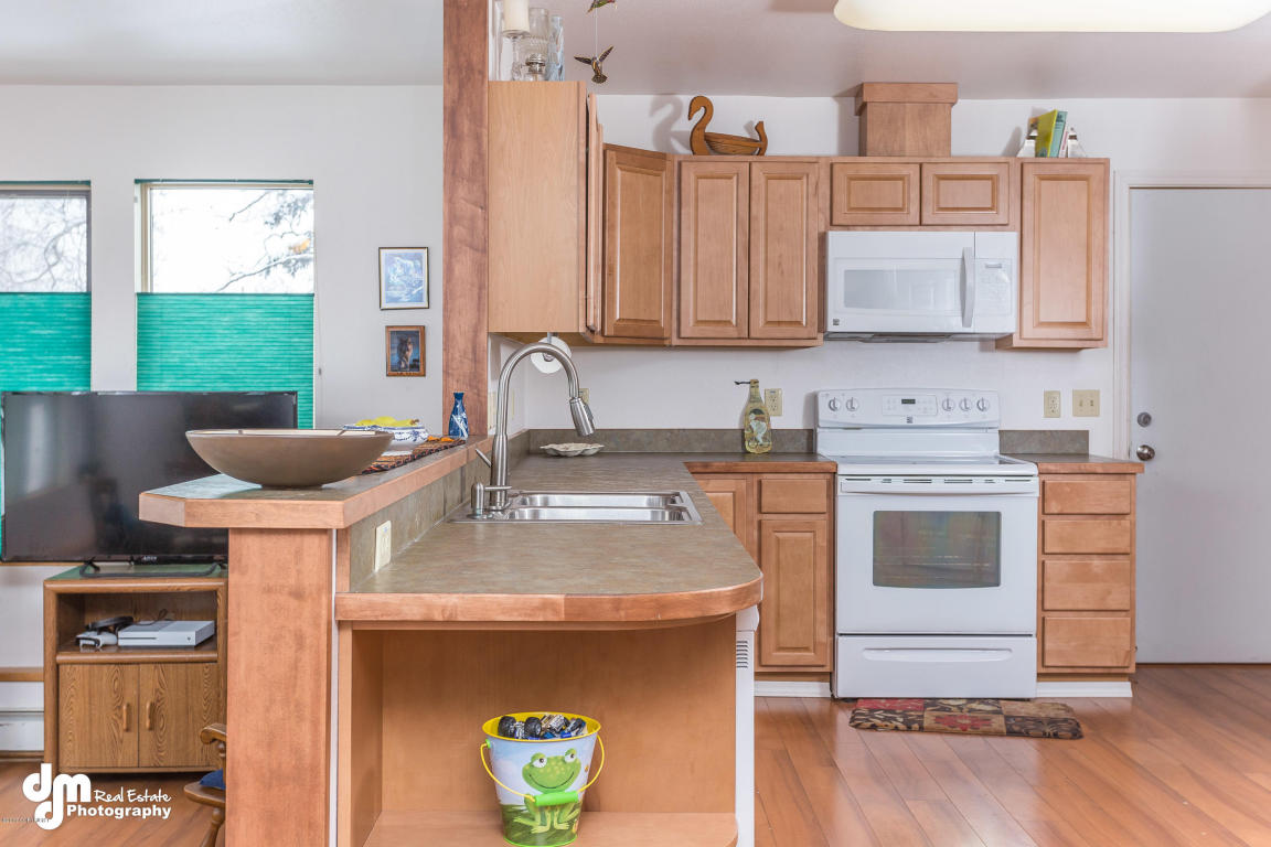 7701 E 34th Ave, Anchorage, AK 99504 photo 8