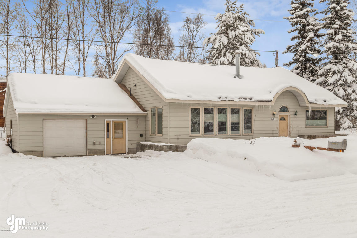 7701 E 34th Ave, Anchorage, AK 99504 photo 3
