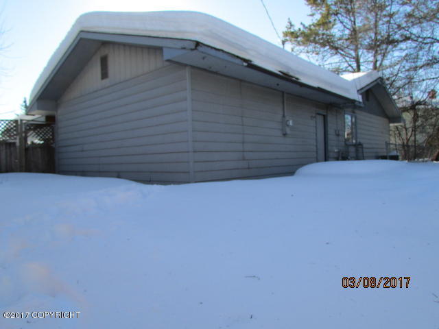 1921 Bartlett Dr, Anchorage, AK 99507 photo 4