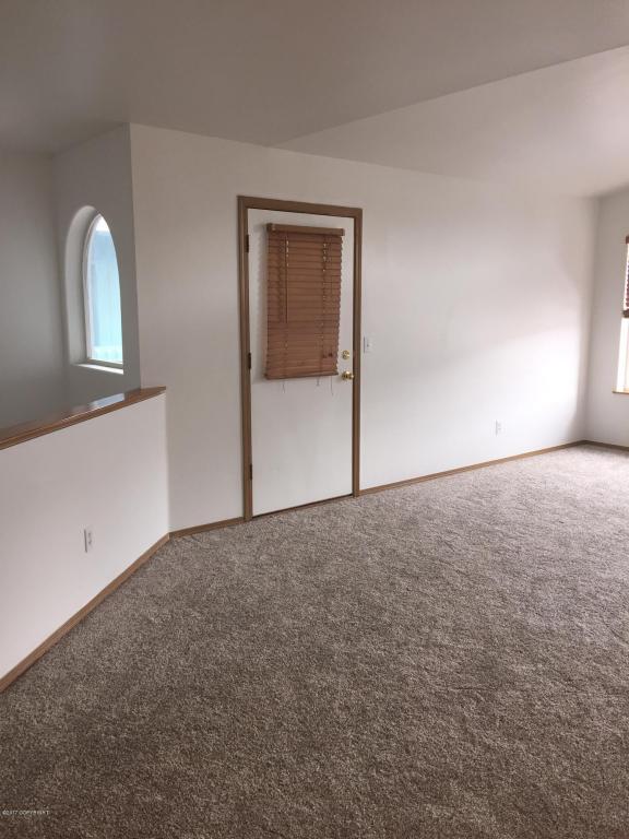 3652 Sycamore Loop, Anchorage, AK 99504 photo 3