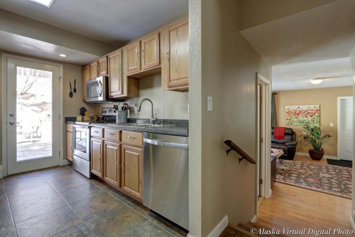 2801 Ruby Dr, Anchorage, AK 99502 photo 11