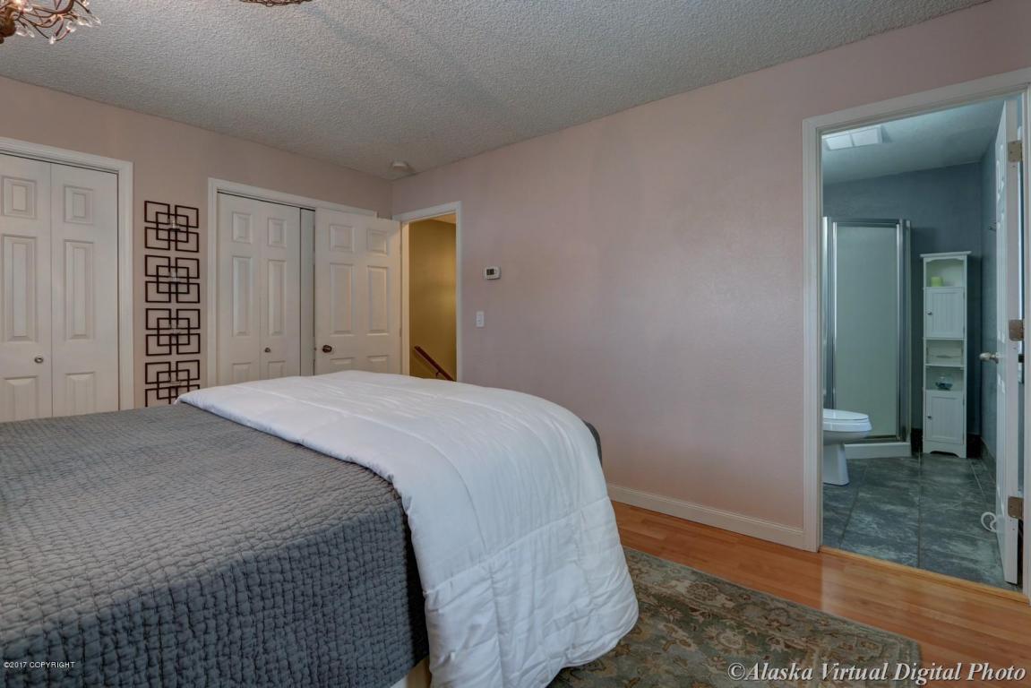 2801 Ruby Dr, Anchorage, AK 99502 photo 20