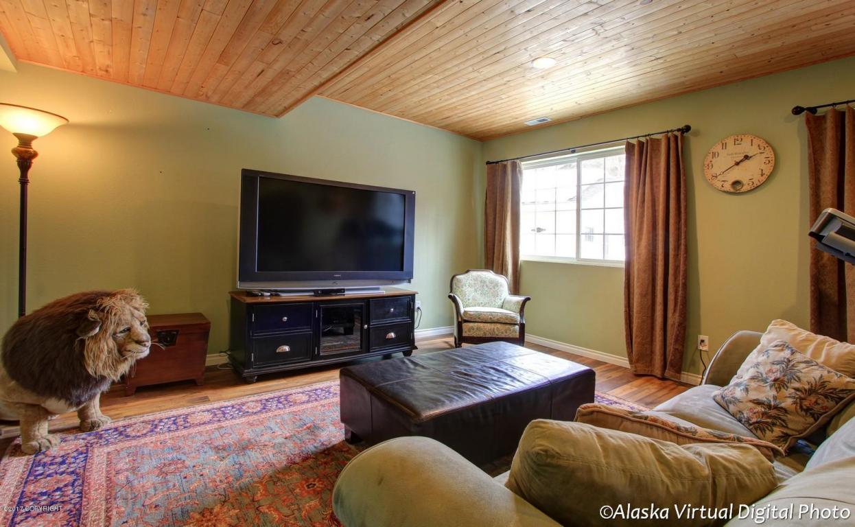 8653 Lassen St, Eagle River, AK 99577 photo 35