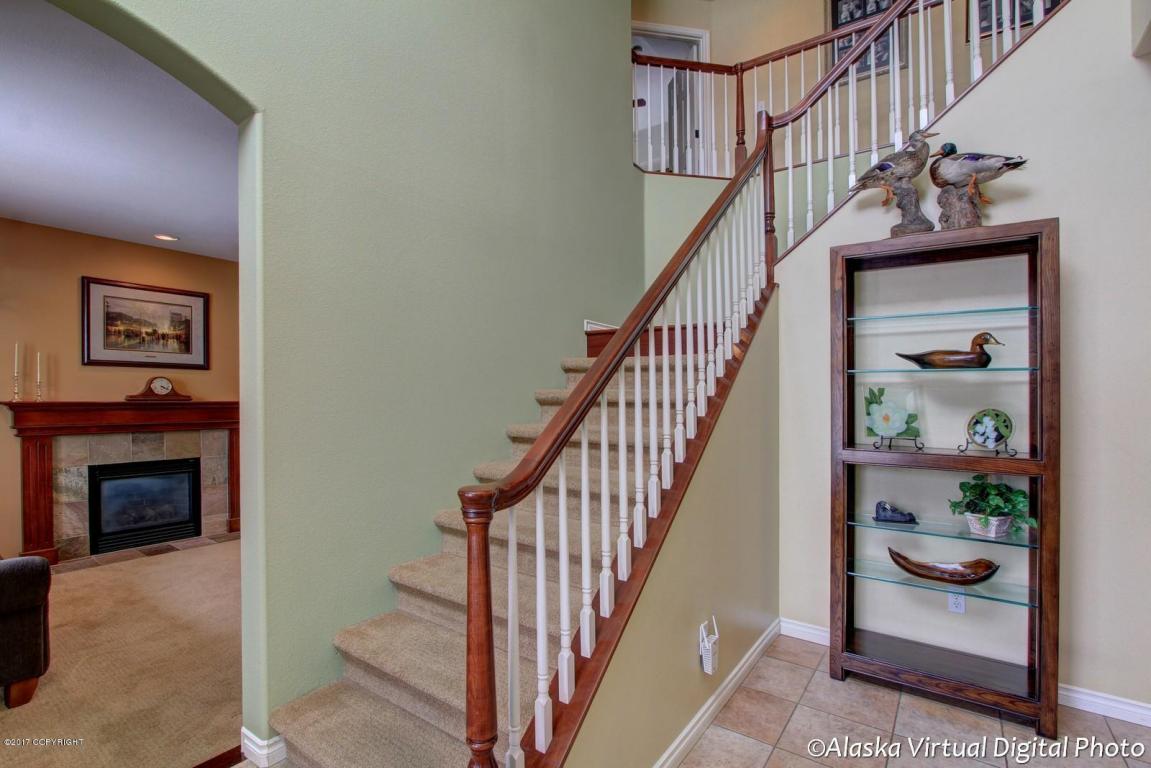 8653 Lassen St, Eagle River, AK 99577 photo 4