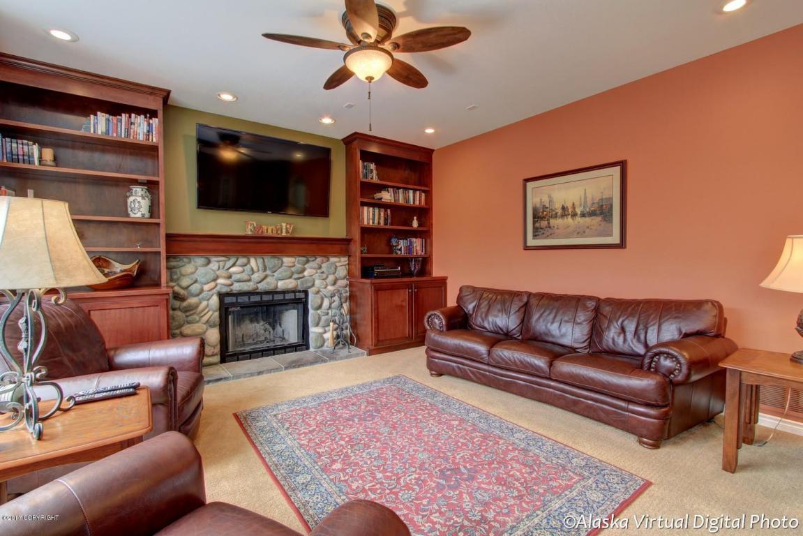 8653 Lassen St, Eagle River, AK 99577 photo 19