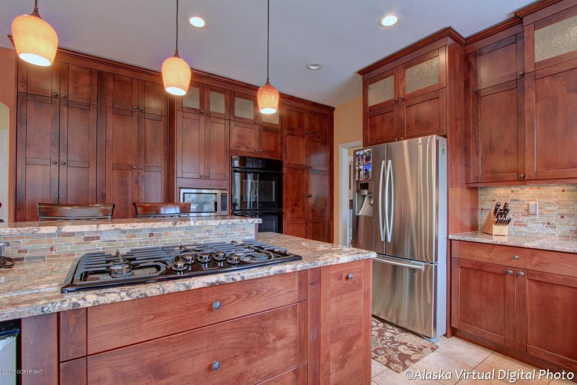 8653 Lassen St, Eagle River, AK 99577 photo 12