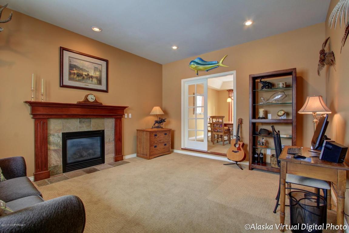 8653 Lassen St, Eagle River, AK 99577 photo 6