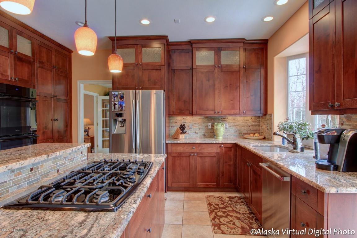8653 Lassen St, Eagle River, AK 99577 photo 11