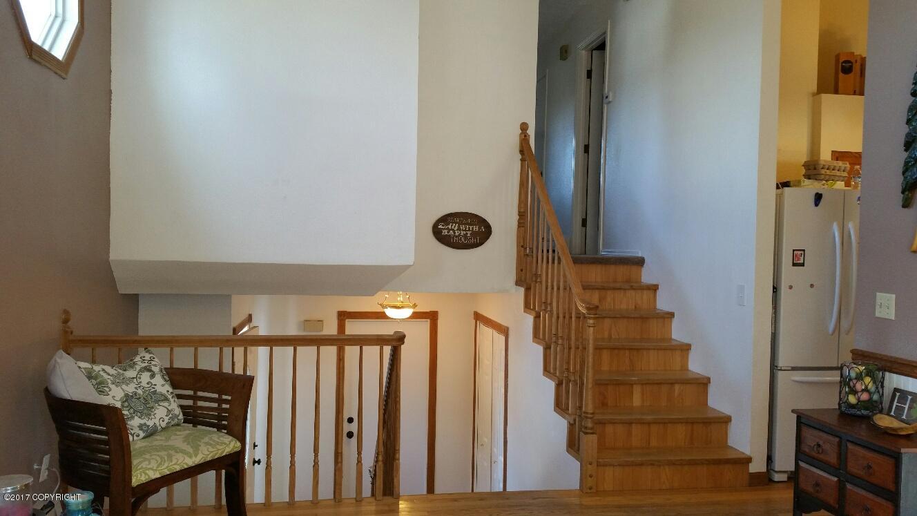 18520 Neumann Cir, Eagle River, AK 99577 photo 8