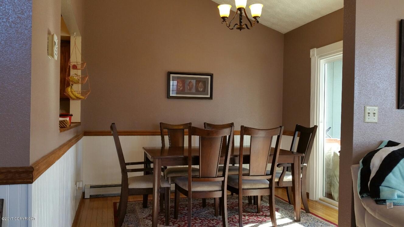 18520 Neumann Cir, Eagle River, AK 99577 photo 4