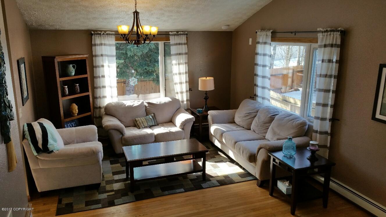 18520 Neumann Cir, Eagle River, AK 99577 photo 3