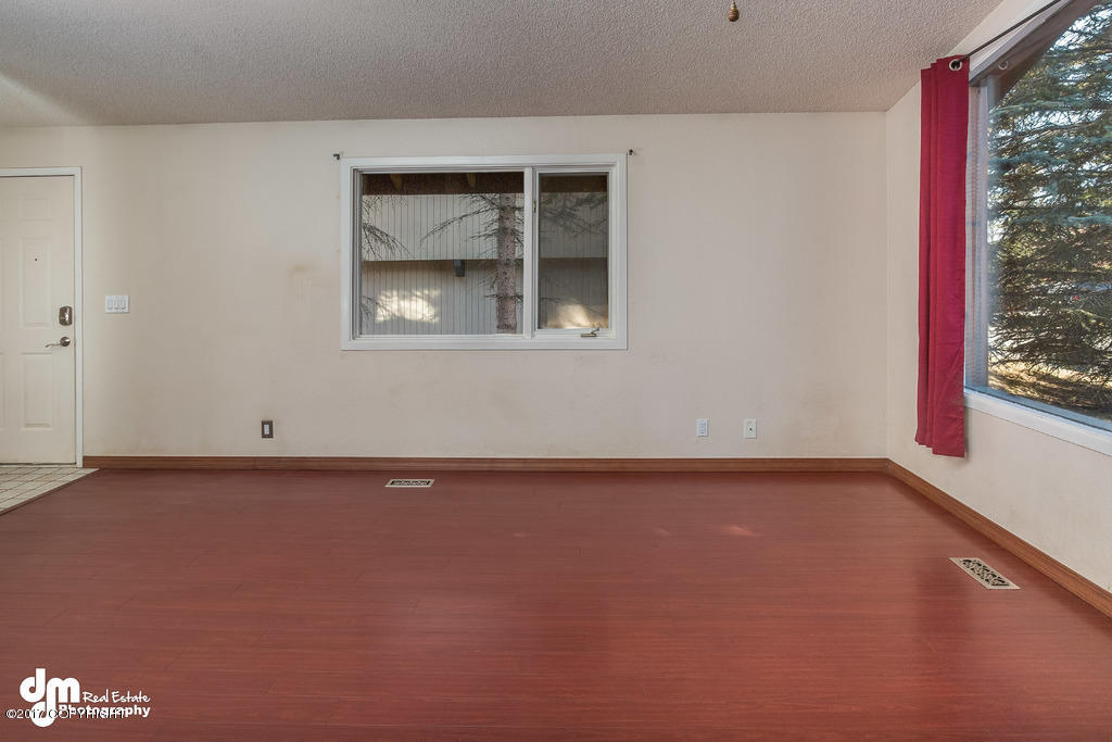 12229 Winter Park Pl, Eagle River, AK 99577 photo 9