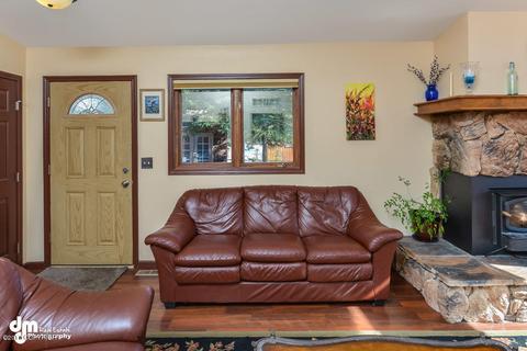 20513 Eagle River Rd, Eagle River, AK 99577 photo 9