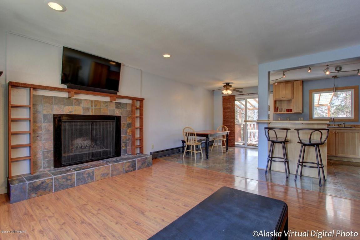 10608 Chisana St, Eagle River, AK 99577 photo 3