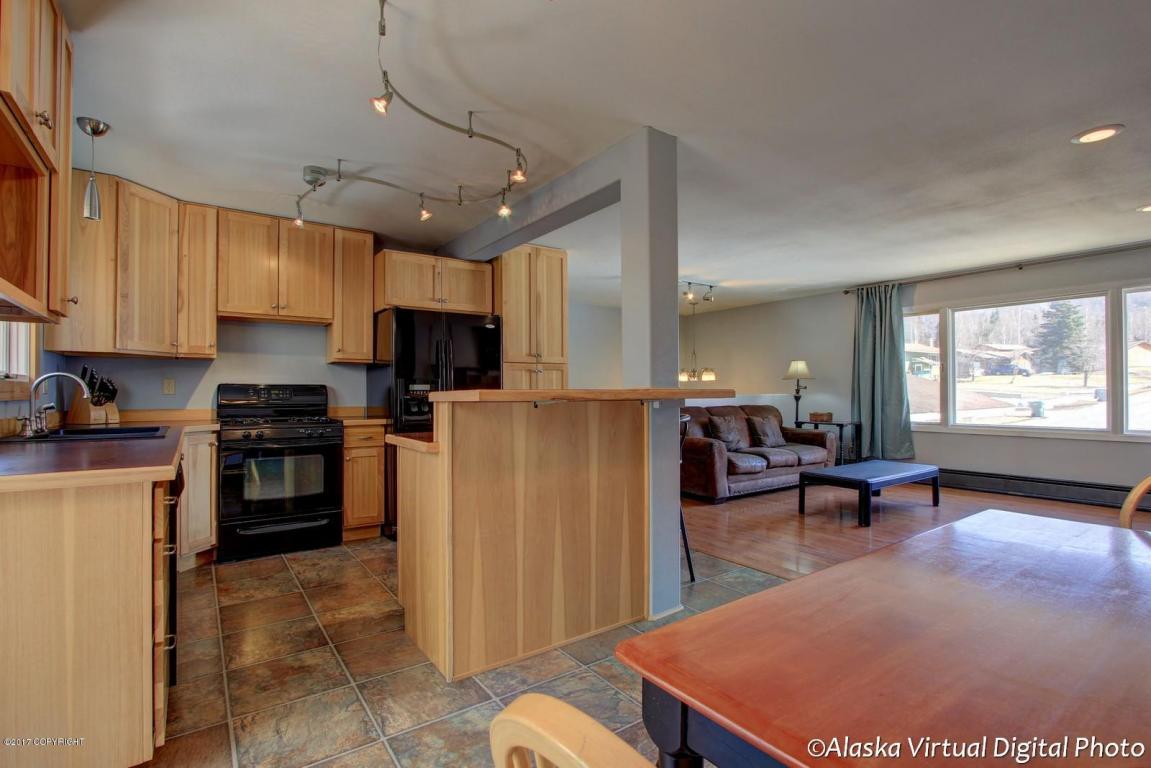 10608 Chisana St, Eagle River, AK 99577 photo 5