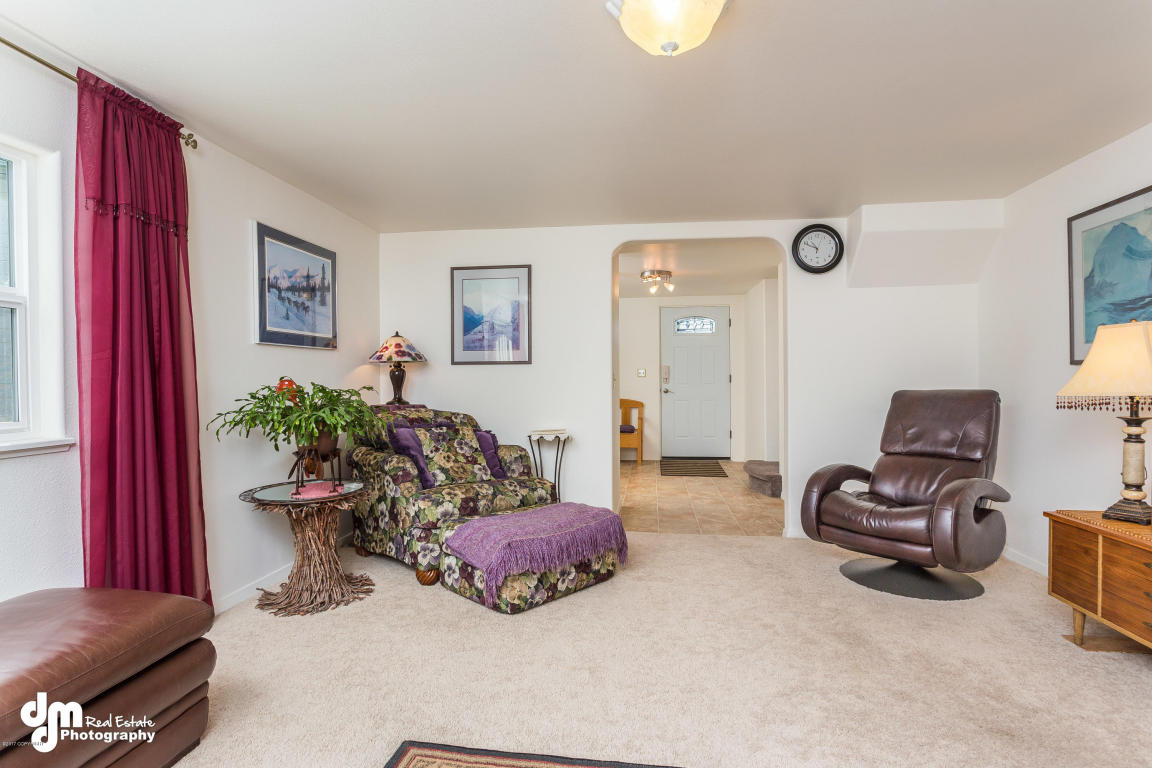 3931 Coventry Dr, Anchorage, AK 99507 photo 7
