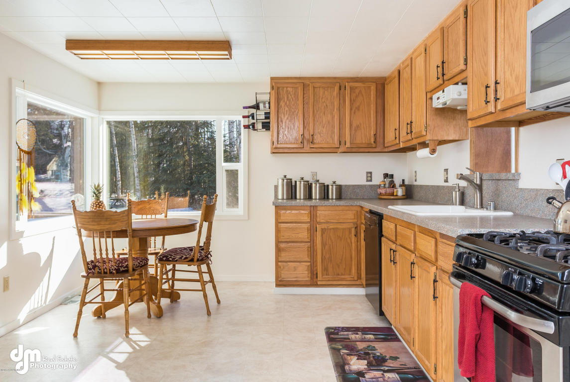 3931 Coventry Dr, Anchorage, AK 99507 photo 8
