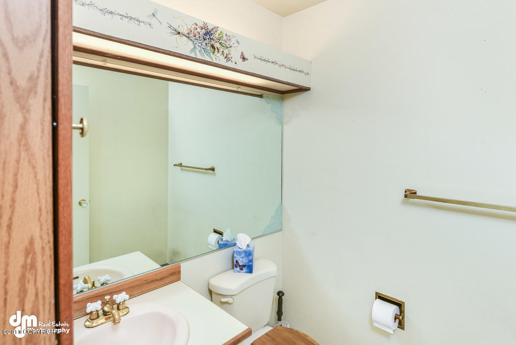 10105 Nantucket Loop, Anchorage, AK 99507 photo 2