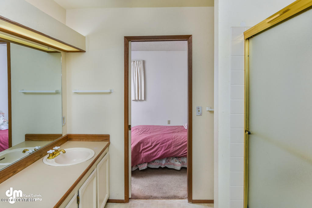 10105 Nantucket Loop, Anchorage, AK 99507 photo 17