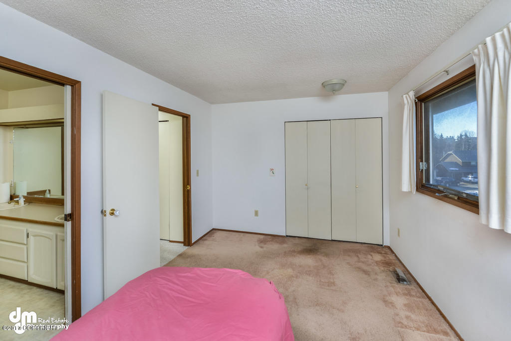 10105 Nantucket Loop, Anchorage, AK 99507 photo 4