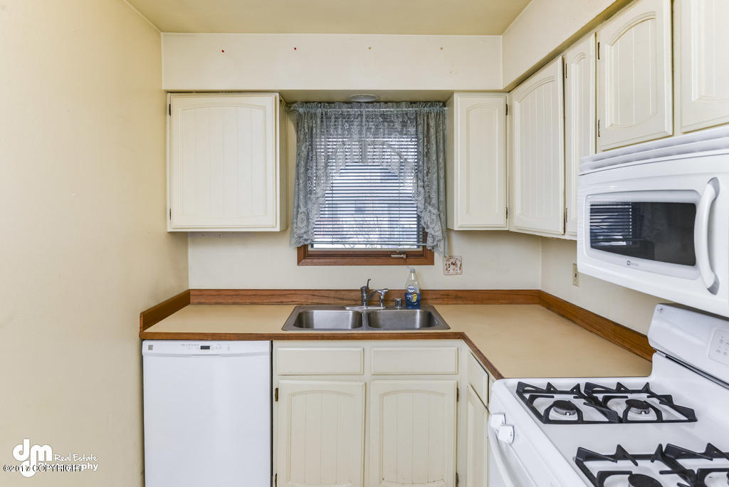 10105 Nantucket Loop, Anchorage, AK 99507 photo 10