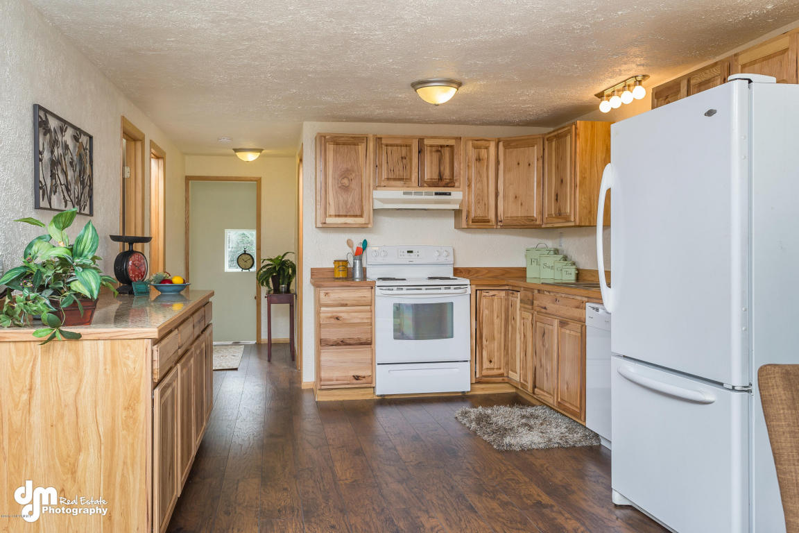 22221 Anthem Pl, Chugiak, AK 99567 photo 3