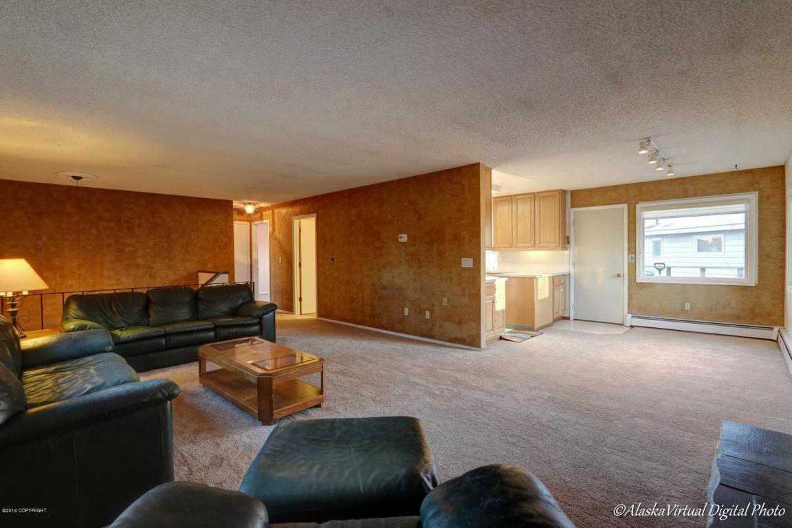 3553 Robin St, Anchorage, AK 99504 photo 8